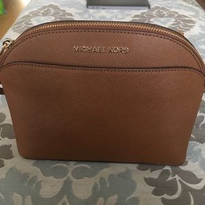 Michael Kors Emmy medium leather crossbody